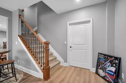 Entry Way - 961 River Forest Dr, Hamilton Township, OH 45039 photo 8 of 9