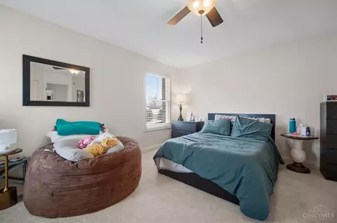 Bedroom - 961 River Forest Dr, Hamilton Township, OH 45039 photo 4 of 5