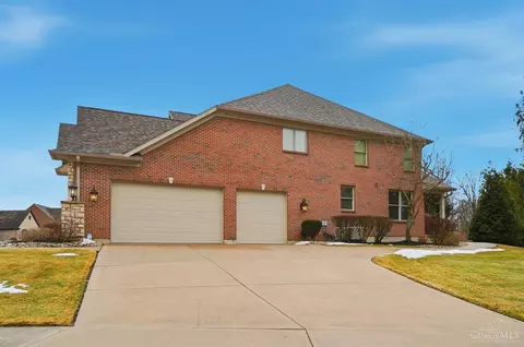 Exterior - 961 River Forest Dr, Hamilton Township, OH 45039 photo 12 of 12