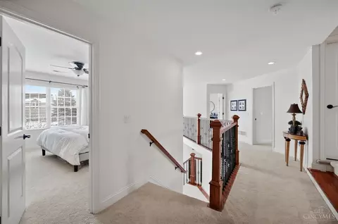 Entry Way - 961 River Forest Dr, Hamilton Township, OH 45039 photo 6 of 9
