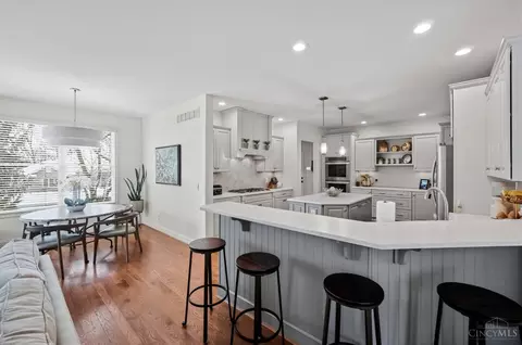 Kitchen - 961 River Forest Dr, Hamilton Township, OH 45039 photo 1 of 11