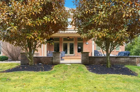 Exterior - 961 River Forest Dr, Hamilton Township, OH 45039 photo 7 of 12