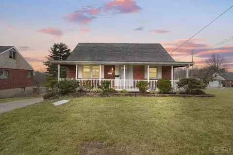 1357 Thurnridge Dr, Reading, OH 45215