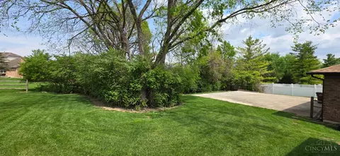 Exterior - 548 Shultz Dr, Hamilton, OH 45013 photo 3 of 3