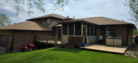 Exterior - 548 Shultz Dr, Hamilton, OH 45013 photo 2 of 3