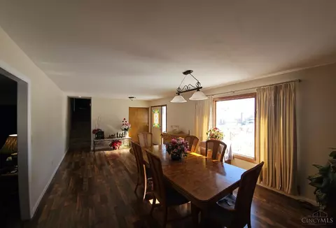 Dining - 548 Shultz Dr, Hamilton, OH 45013 photo 1 of 1