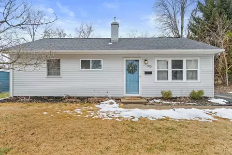 915 Sunrise Dr, Loveland, OH 45140