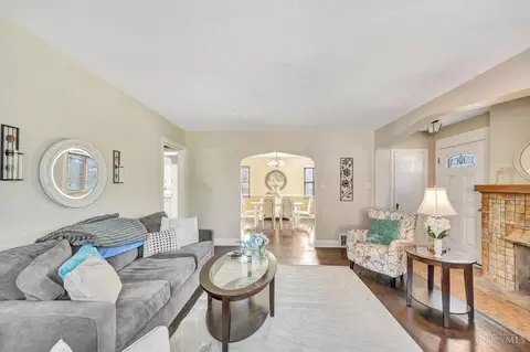Living - 3962 School Section Rd, Cheviot, OH 45211 photo 4 of 4