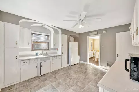 Kitchen - 3962 School Section Rd, Cheviot, OH 45211 photo 2 of 2