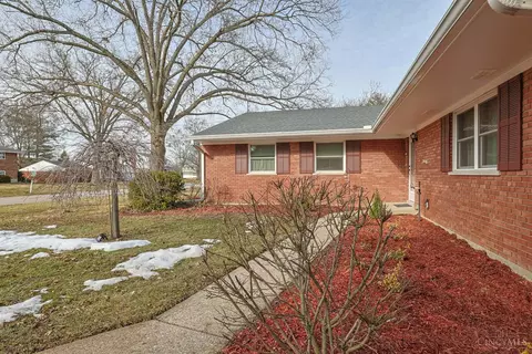 Exterior - 8768 Cavalier Dr, Cincinnati, OH 45231 photo 3 of 11