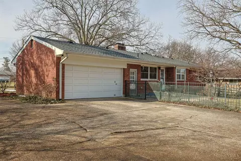 Exterior - 8768 Cavalier Dr, Cincinnati, OH 45231 photo 11 of 11