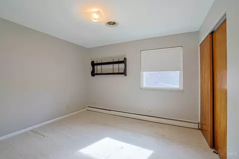 Bedroom - 8768 Cavalier Dr, Cincinnati, OH 45231 photo 3 of 8