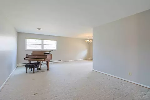 Living - 8768 Cavalier Dr, Cincinnati, OH 45231 photo 3 of 9
