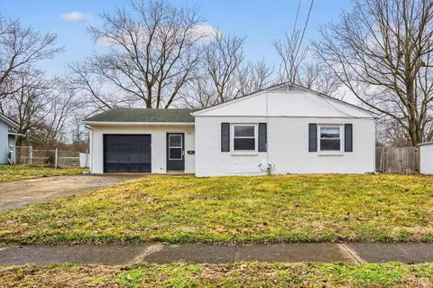 1041 Sheffield Dr, Mason, OH 45040