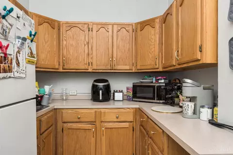 Kitchen - 306 Pearl St, Reading, OH 45215 photo 6 of 6