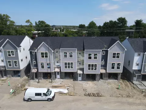 624 Brightview Pl, Forest Park, OH 45240