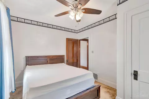 Bedroom - 1031 Schiff Ave, Cincinnati, OH 45205 photo 2 of 12