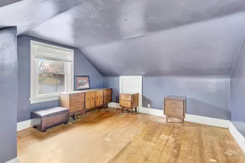 Bedroom - 1031 Schiff Ave, Cincinnati, OH 45205 photo 6 of 12