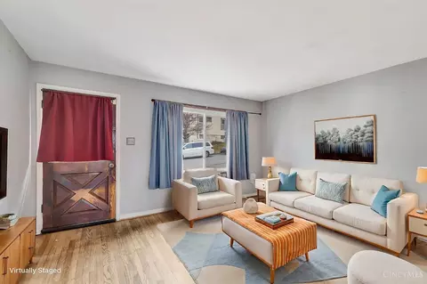 Living - 1031 Schiff Ave, Cincinnati, OH 45205 photo 3 of 6