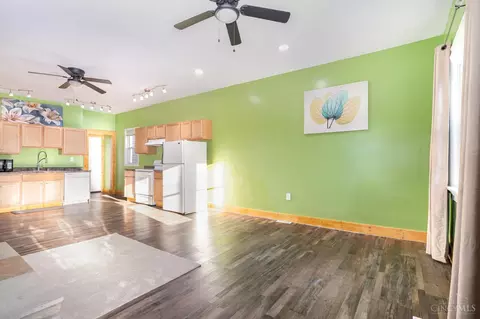 Living - 412 Walnut St, Elmwood Place, OH 45216 photo 2 of 2