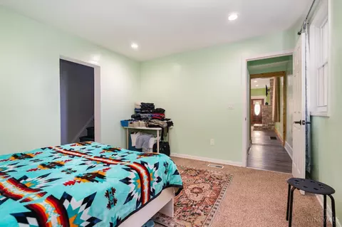 Bedroom - 412 Walnut St, Elmwood Place, OH 45216 photo 1 of 8