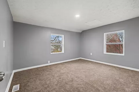Bedroom - 412 Walnut St, Elmwood Place, OH 45216 photo 8 of 8