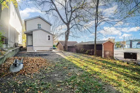 Exterior - 412 Walnut St, Elmwood Place, OH 45216 photo 4 of 4