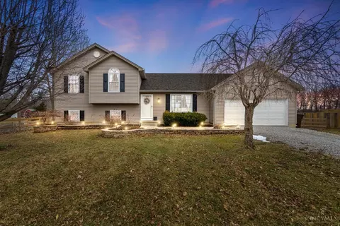 712 Blazing Trl, Oregonia, OH 45054
