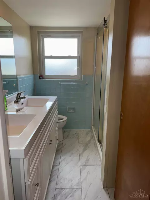 Bath - 11955 Mill Rd, Cincinnati, OH 45240 photo 1 of 3