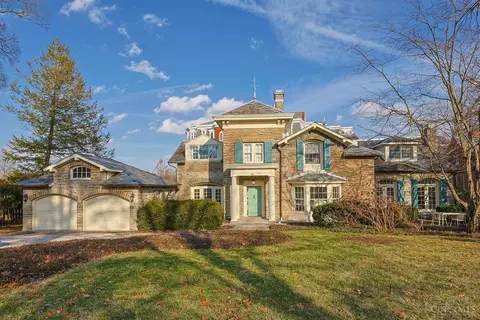 18 Elmhurst Pl, Cincinnati, OH 45208