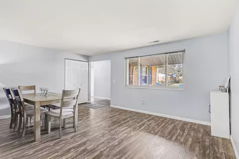 Dining - 5311 Rawhide Ct, Cincinnati, OH 45238 photo 3 of 3