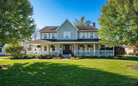 1683 Thall Dr, Hamilton, OH 45013