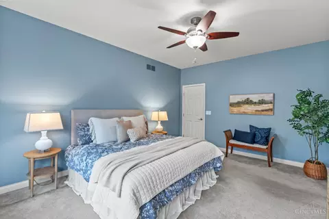 Bedroom - 682 Hyacinth Rd, Cincinnati, OH 45245 photo 6 of 7