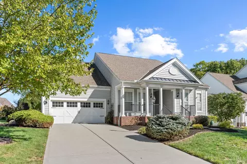 Exterior - 682 Hyacinth Rd, Cincinnati, OH 45245 photo 2 of 14