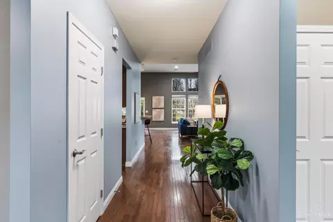 Entry Way - 682 Hyacinth Rd, Cincinnati, OH 45245 photo 1 of 7