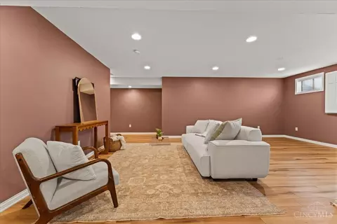 Living - 5704 Adelphi St, Cincinnati, OH 45227 photo 4 of 5