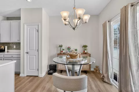 Dining - 2930 Cardiff Ct, Hamilton, OH 45011 photo 1 of 1