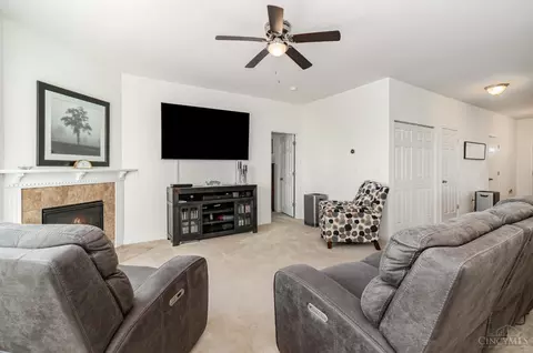 Living - 856 Hocking Meadow Cir, Monroe, OH 45050 photo 2 of 2