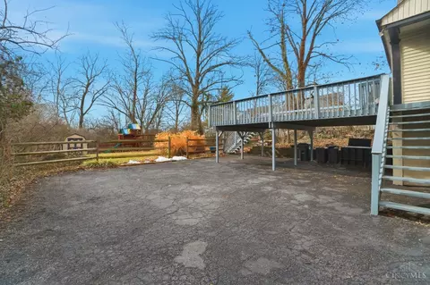 Exterior - 5635 Euclid Rd, Cincinnati, OH 45236 photo 7 of 11
