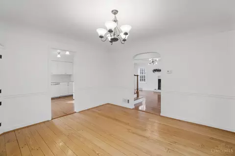 Dining - 5635 Euclid Rd, Cincinnati, OH 45236 photo 1 of 1