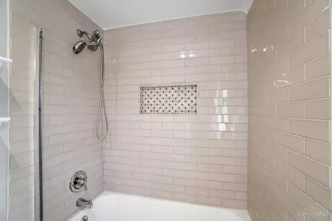 Bath - 5635 Euclid Rd, Cincinnati, OH 45236 photo 2 of 2