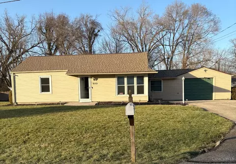 850 Brook Ct, Fairfield, OH 45014