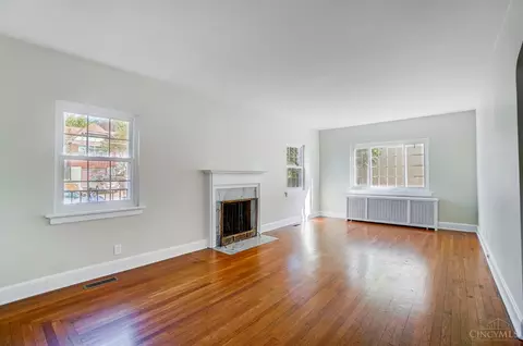 Living - 1346 Herlin Pl, Cincinnati, OH 45208 photo 2 of 7