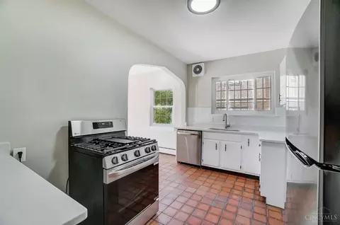Kitchen - 1346 Herlin Pl, Cincinnati, OH 45208 photo 1 of 9
