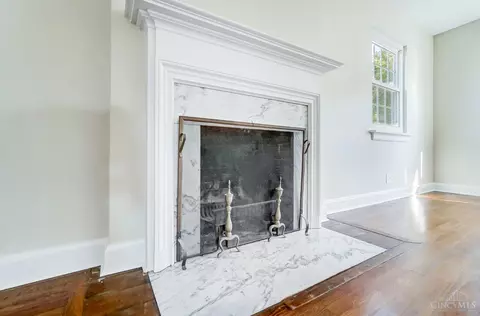 Living - 1346 Herlin Pl, Cincinnati, OH 45208 photo 6 of 7