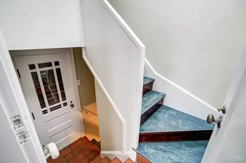 Entry Way - 1346 Herlin Pl, Cincinnati, OH 45208 photo 14 of 14