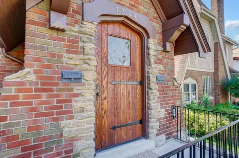 Exterior - 1346 Herlin Pl, Cincinnati, OH 45208 photo 2 of 8