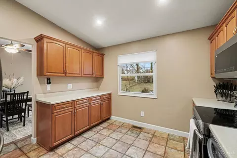 Kitchen - 2017 Broadhurst Ave, Cincinnati, OH 45240 photo 1 of 3
