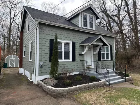 2860 Dirheim Ave, Cincinnati, OH 45211 photo 3