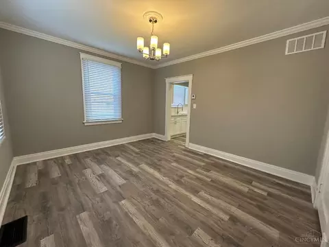 2860 Dirheim Ave, Cincinnati, OH 45211 photo 16